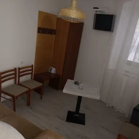 Πανσιόν Main Bus Station 3*