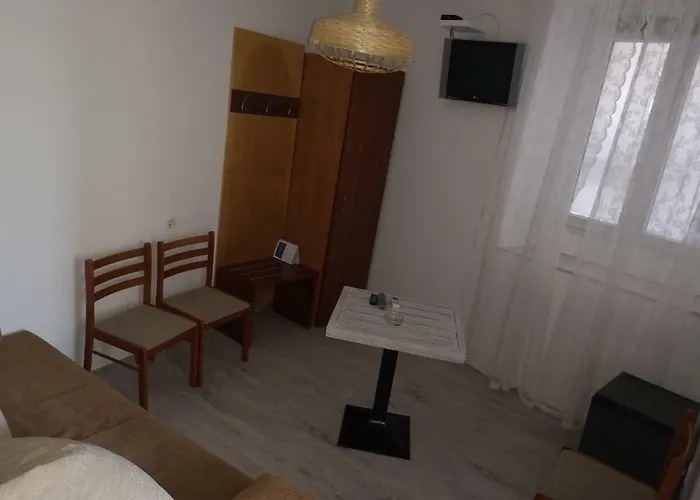 Maison d'hôtes Main Bus Station 3*