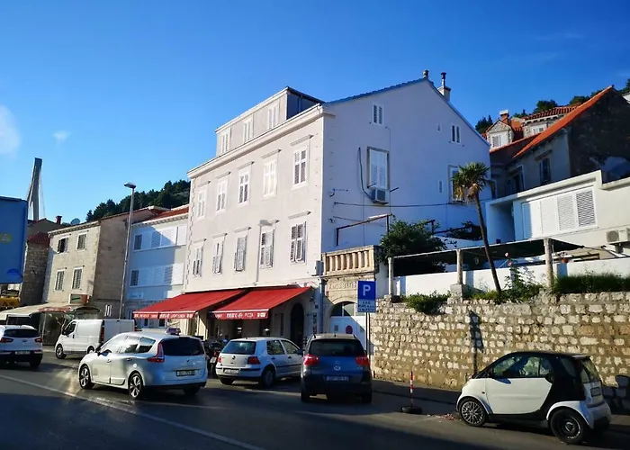 Maison d'hôtes Main Bus Station 3*